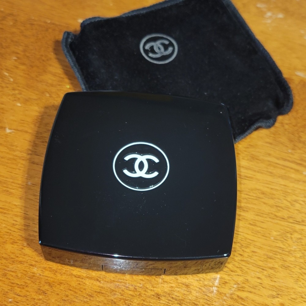 Chanel Black Cake Mascara